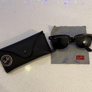 Ray-Ban Classic Black Sunglasses with Case